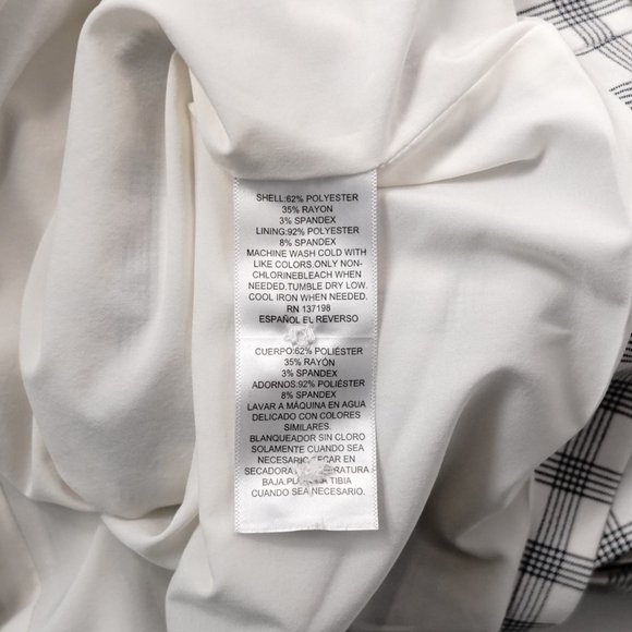 Danielle Bernstein Structured Blazer, 1X - Picture 4 of 4